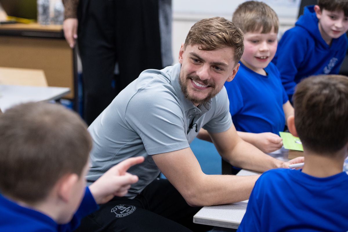 DEWSBURY-HALL'S SURPRISE WORLD BOOK DAY SCHOOL VISIT