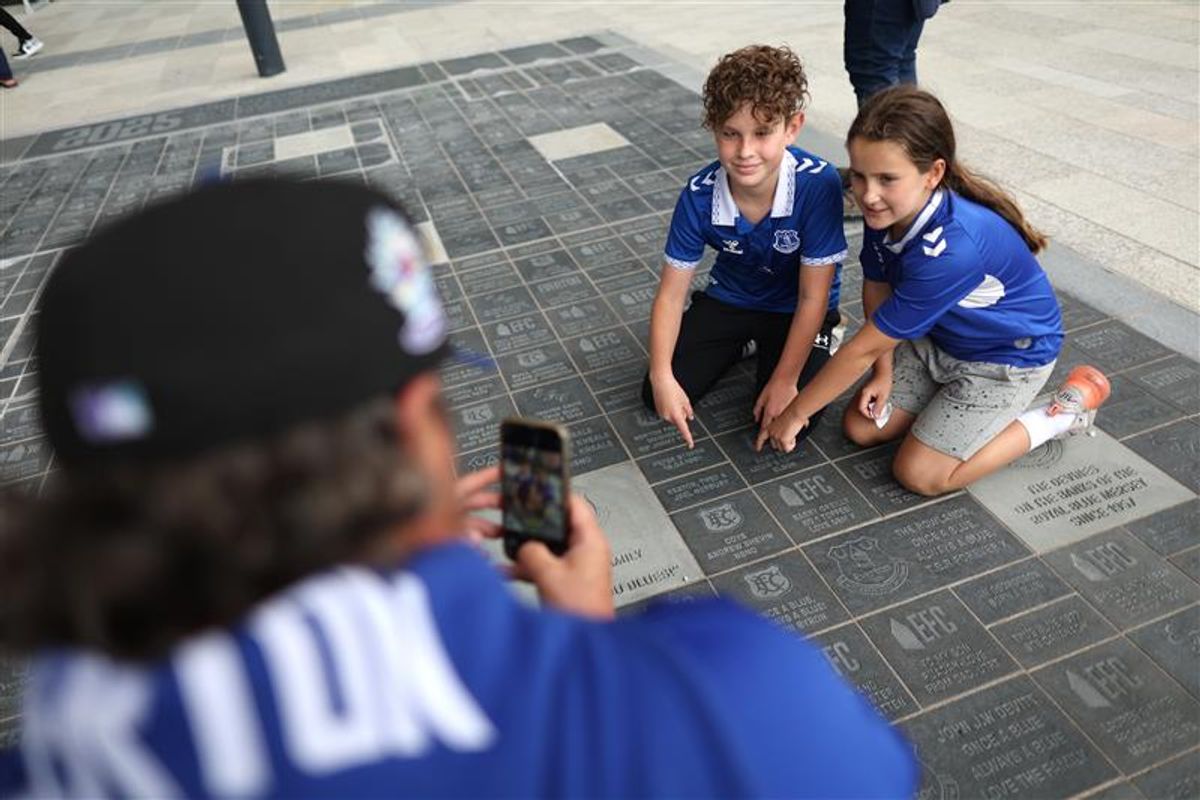 Everton Way, Fan Wall & Dock Lines