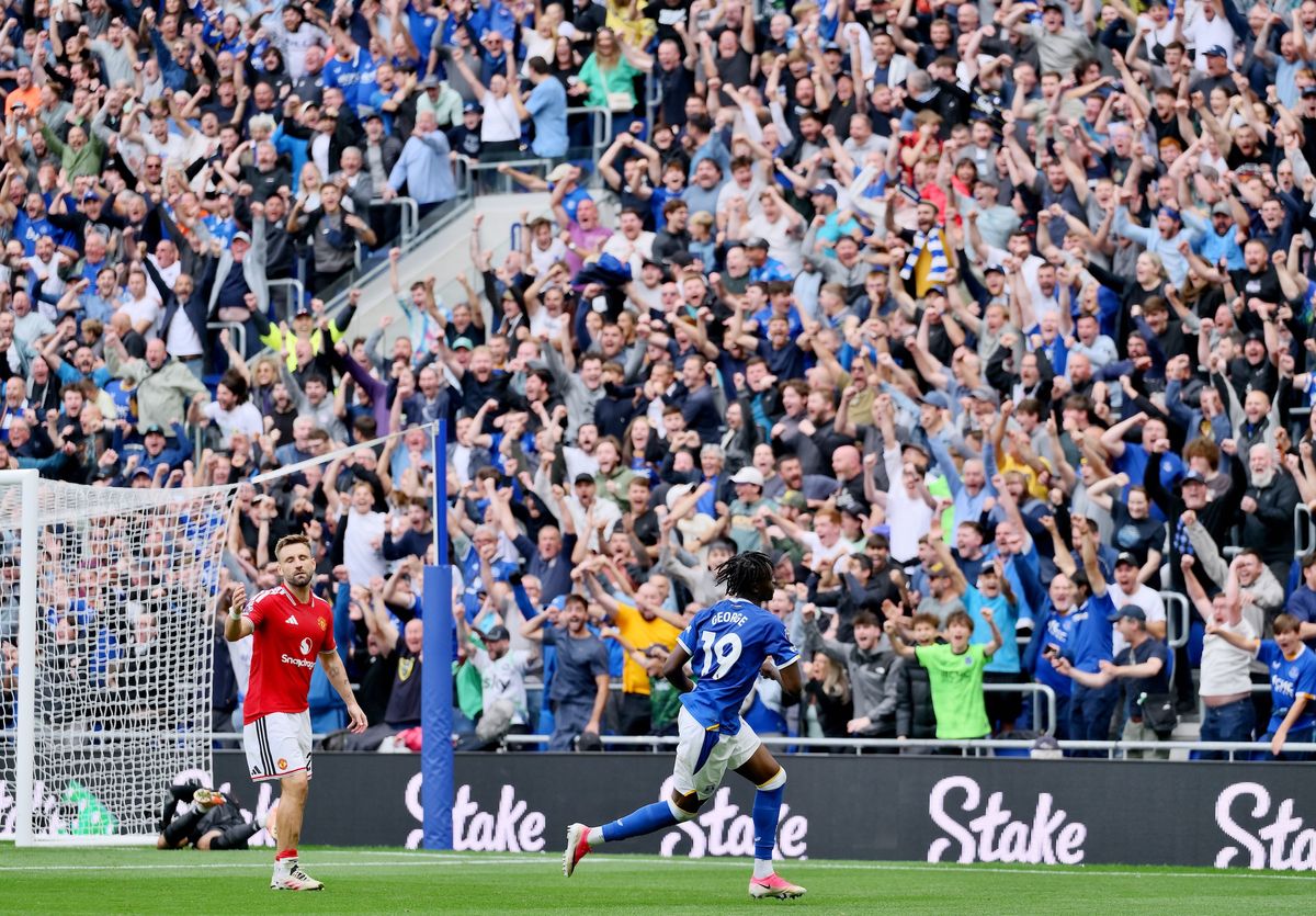 MOYES LAUDS MORE EVERTON SPIRIT & GIVES THOUGHTS ON FANS