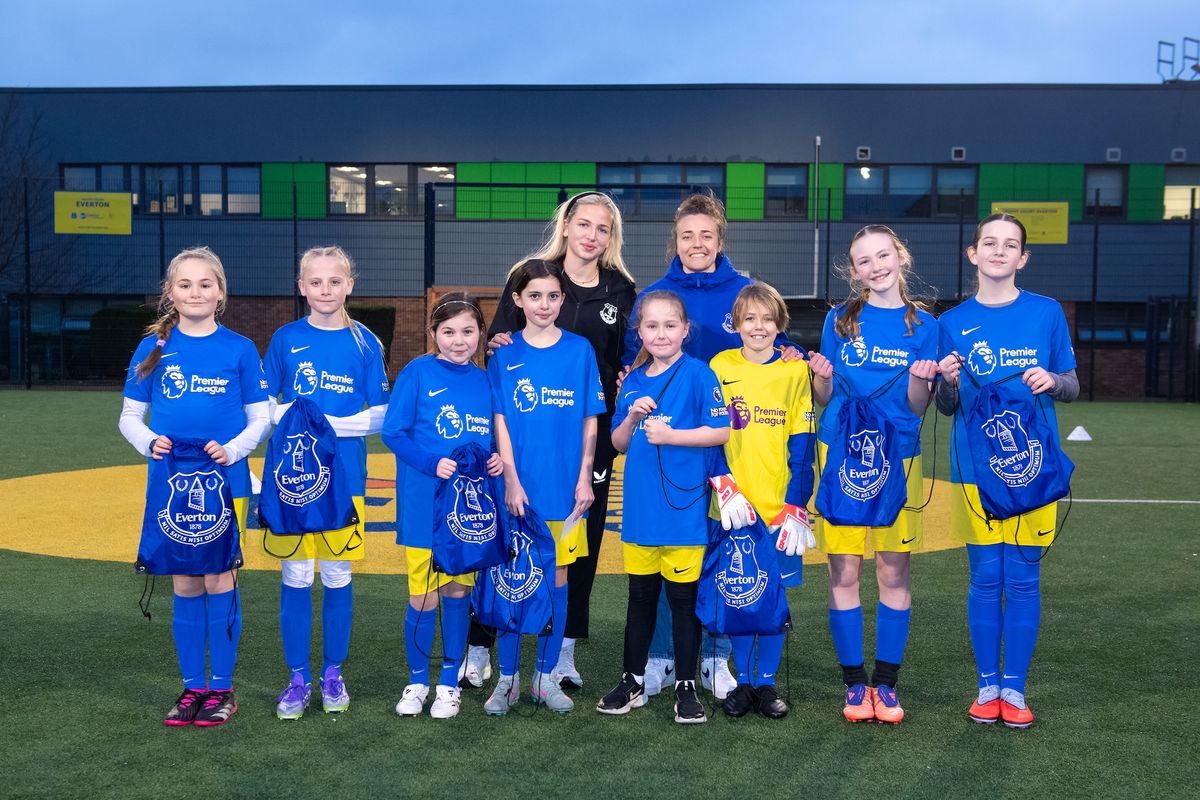 Blues Provide Local School With Ultimate Goodison Surprise