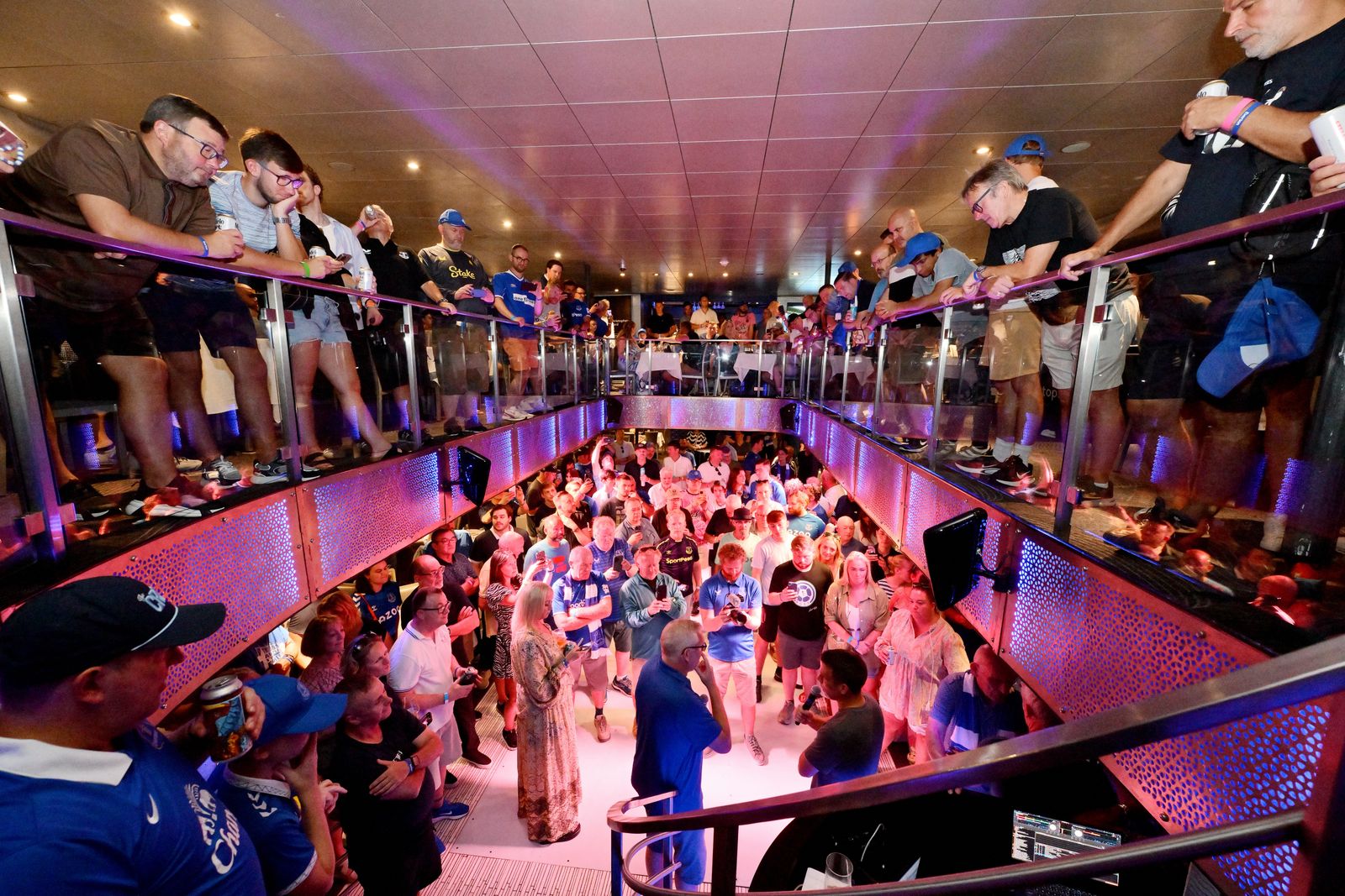 Evertonians Take To Lake Michigan For Unforgettable Chicago Cruise