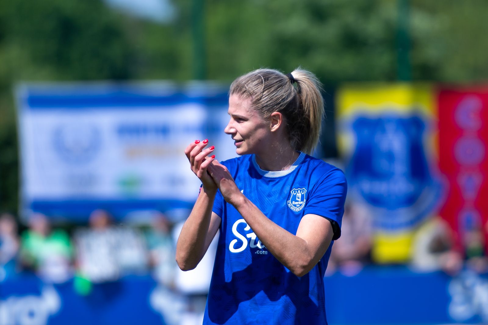 Everton Women Contracts Update