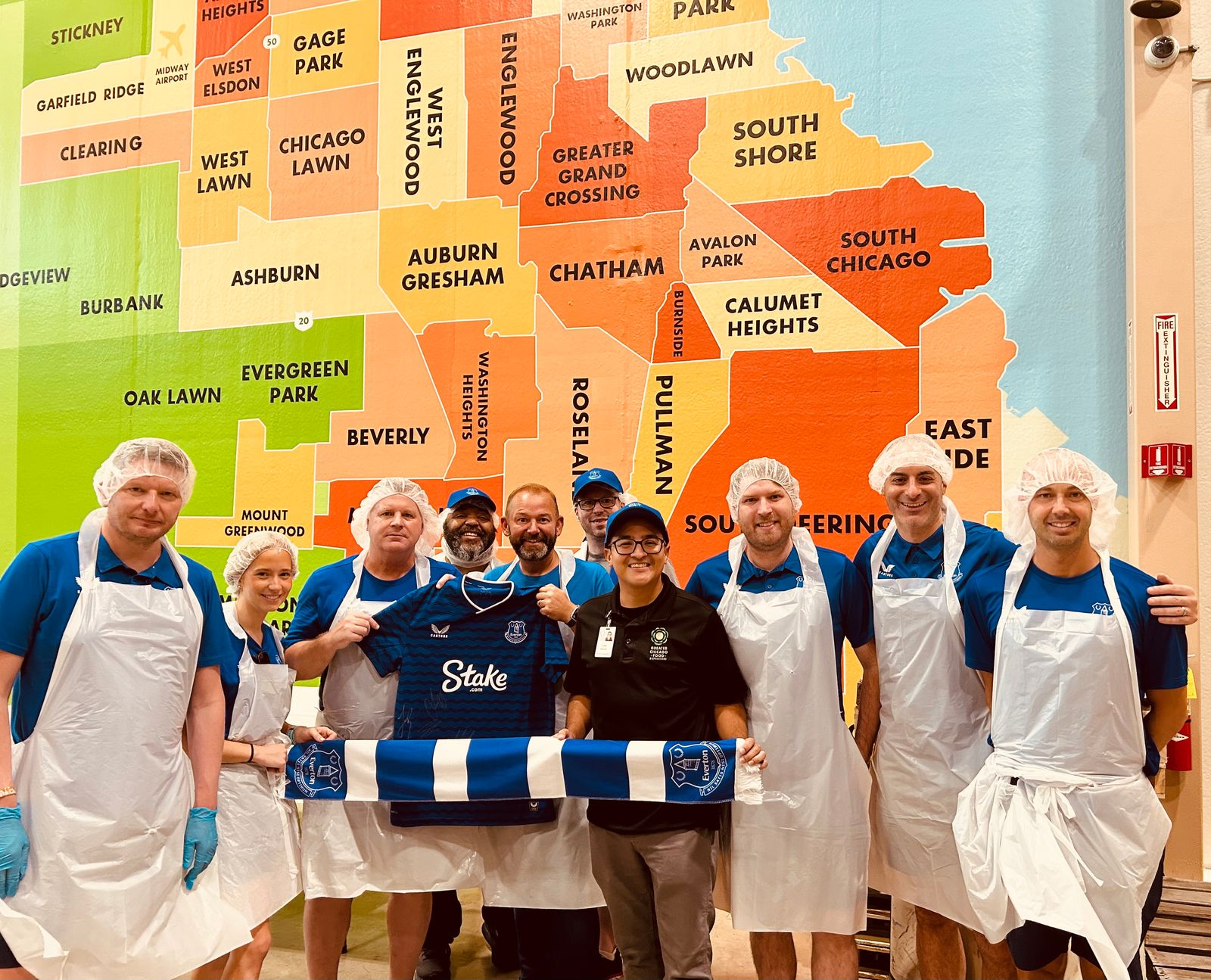 Stuart Joins North American Evertonians in Giving Back During Chicago Visit