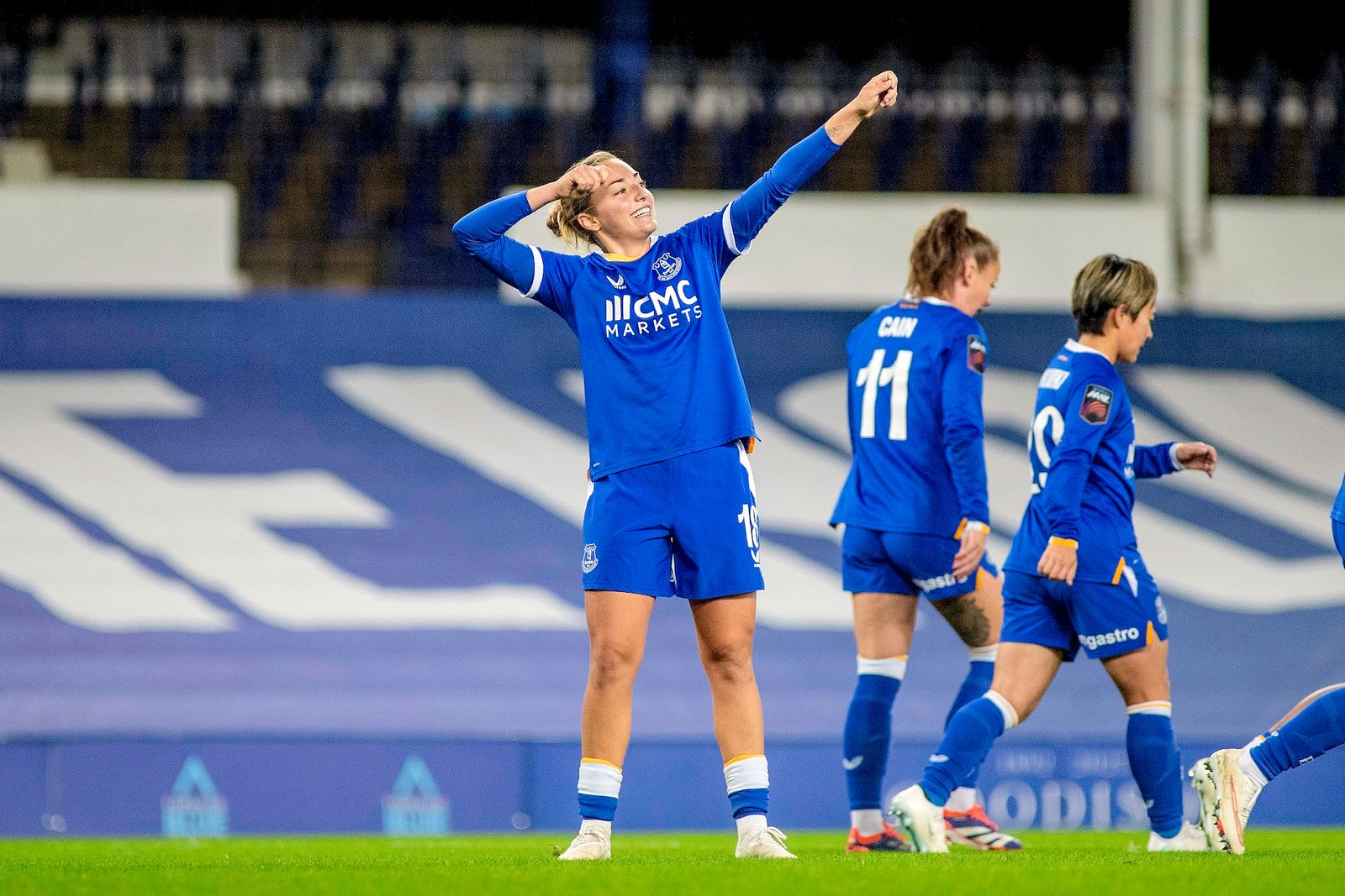 Vignola Double Seals Victory For Blues