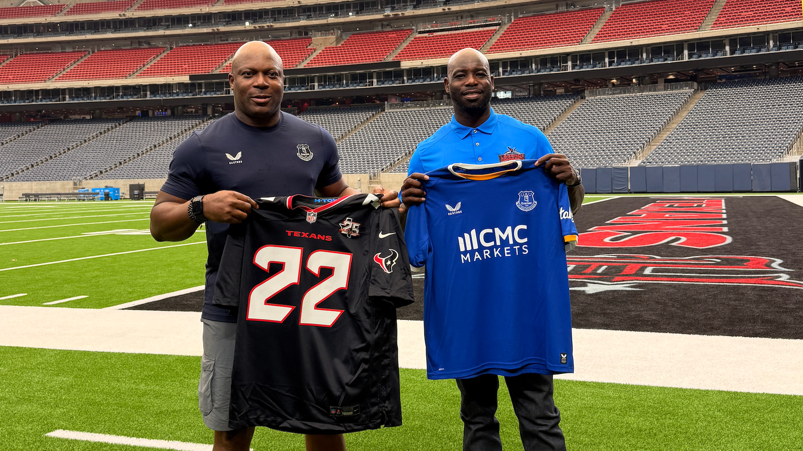Yakubu Visits Texans On Eve Of Blues' Houston Watch Party