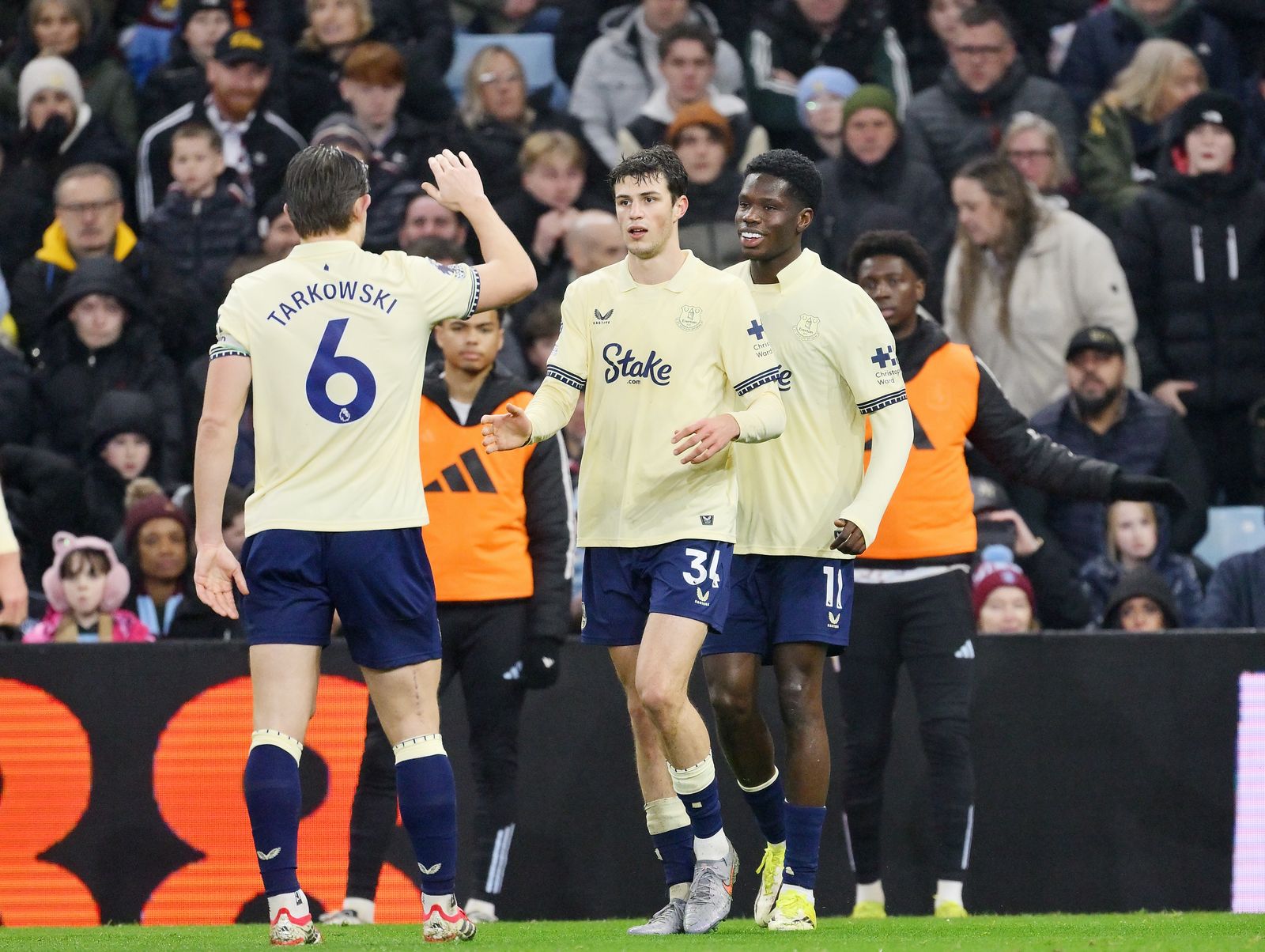 Röhl Discusses Tactics & 'Crazy' Support In Villa Victory