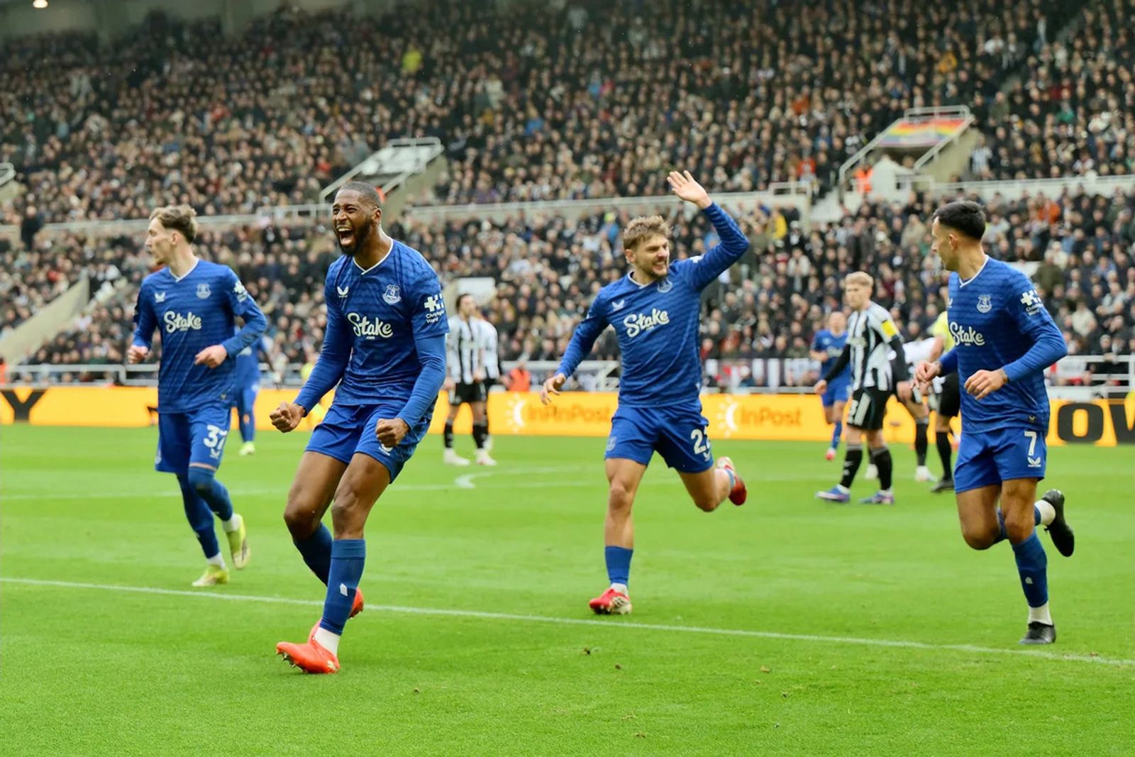 Rapid Responses Lead Blues To Another Away Win
