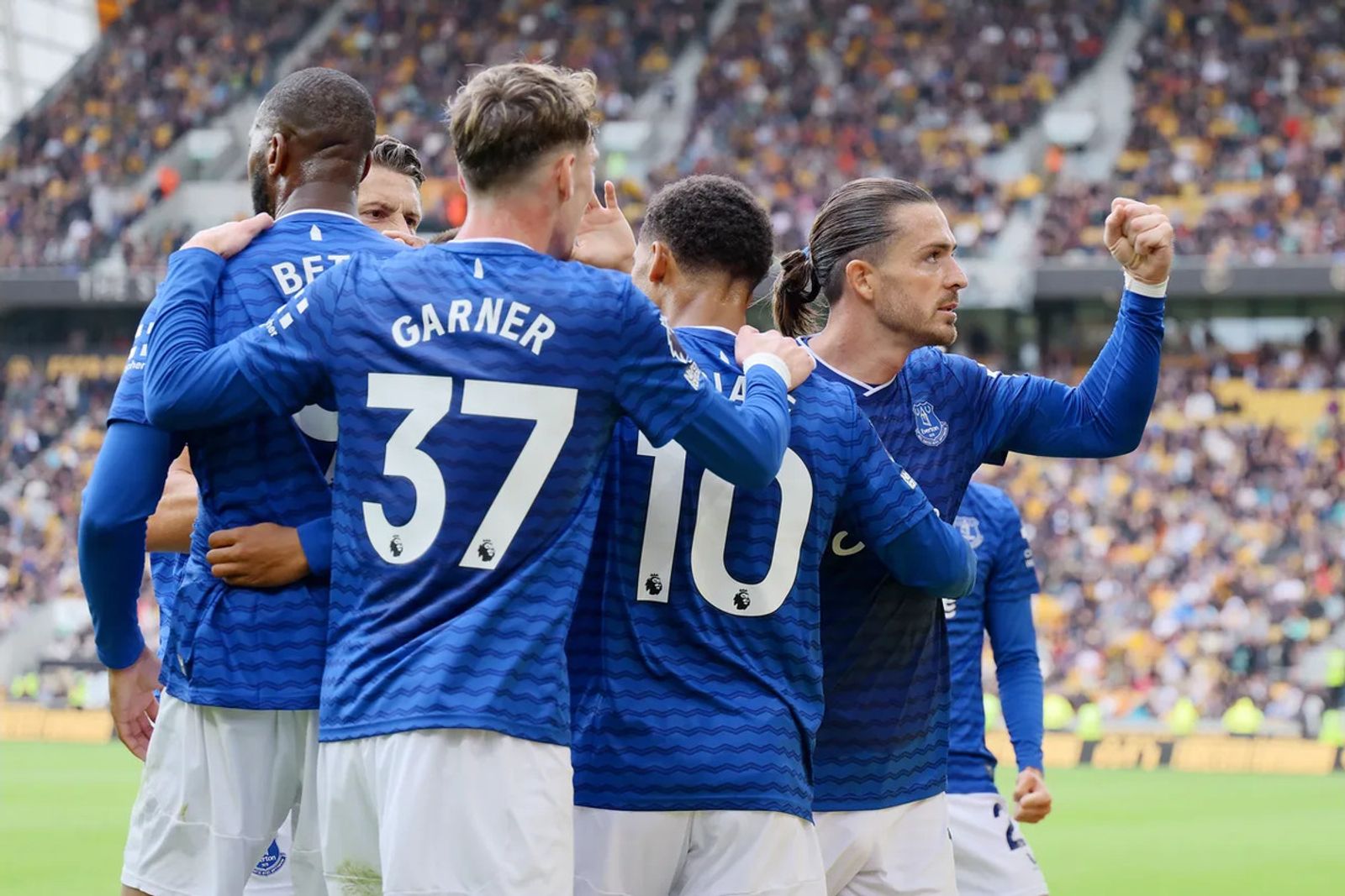 On The Road With Everton At Wolves