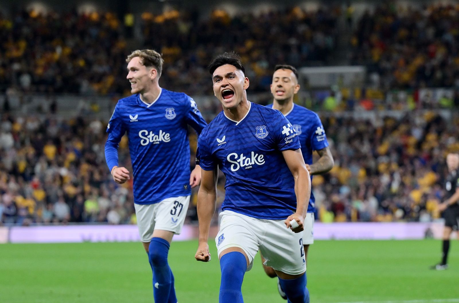 Blues Win Under The Hill Dickinson Lights For Cup Progress
